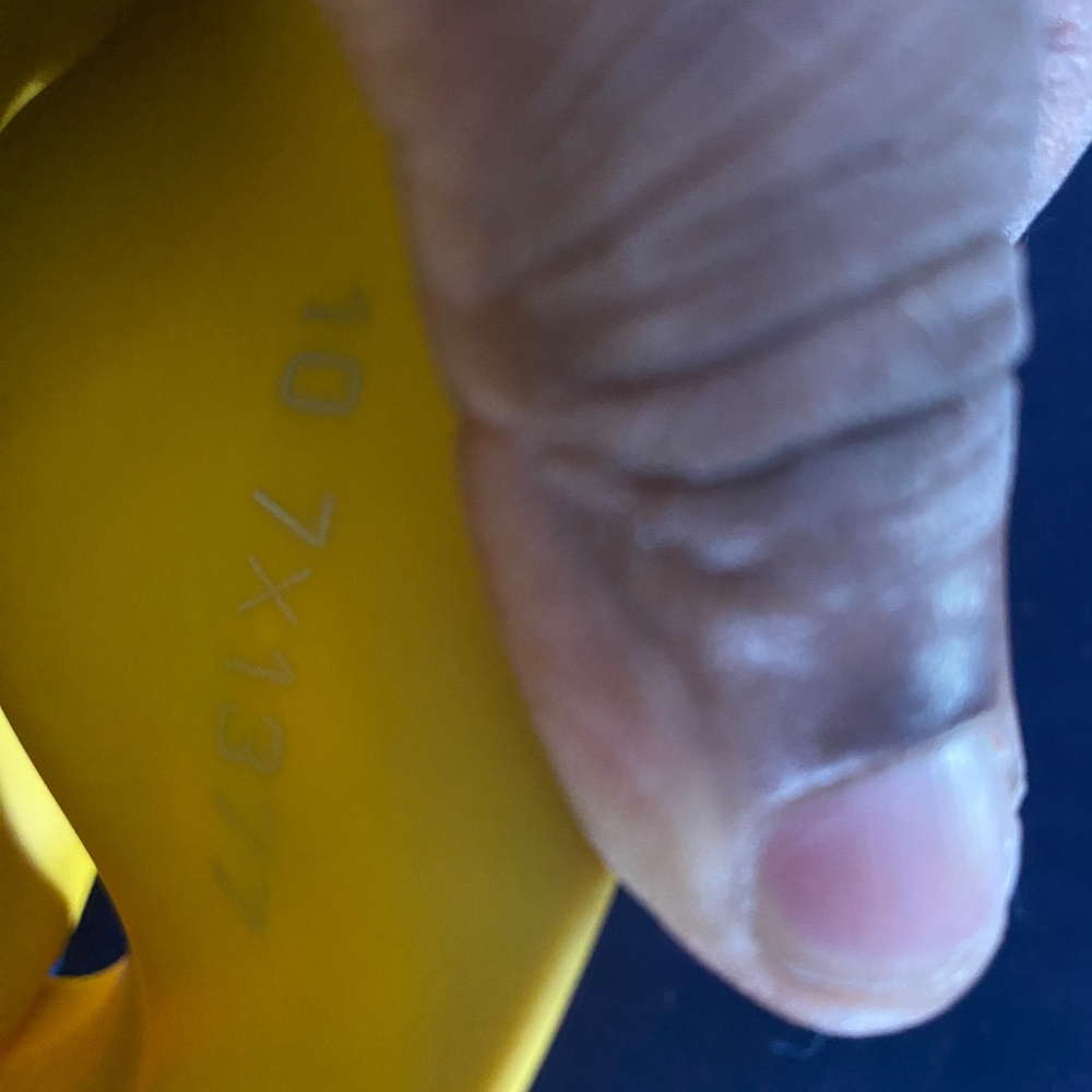 FENDI SLIDES - Picture 4 of 5